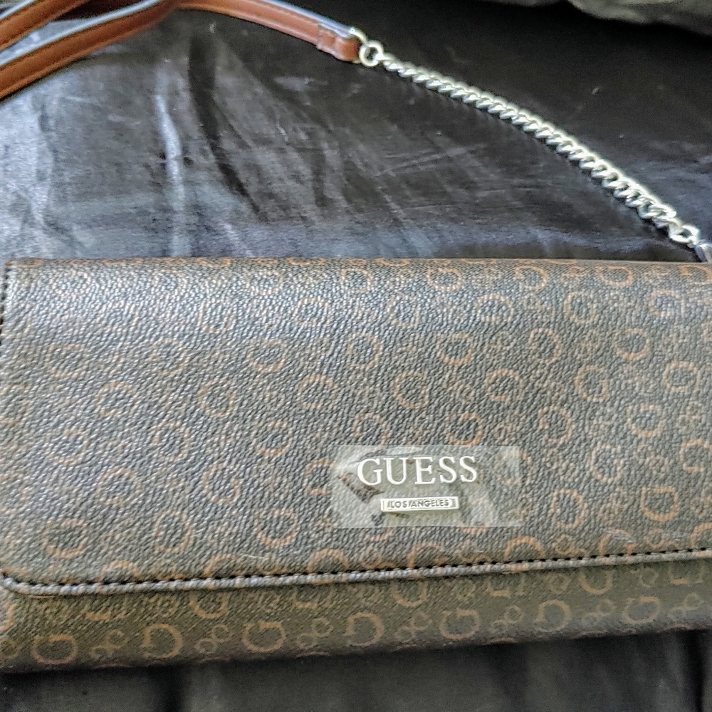 Guess crossbody wallet